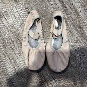 Capezio Child Lily 212C Leather Ballet Slipper